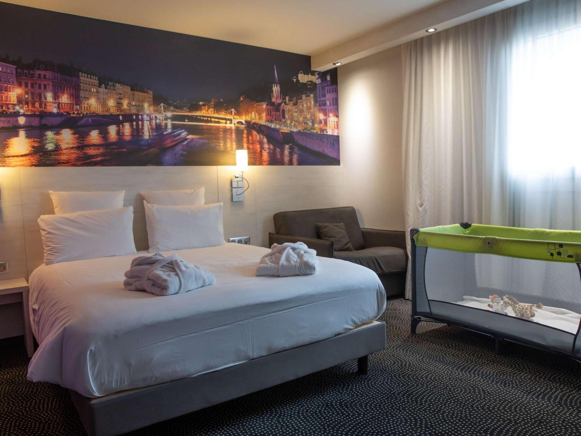 Hotel Mercure Lyon Centre Charpennes Villeurbanne Ngoại thất bức ảnh